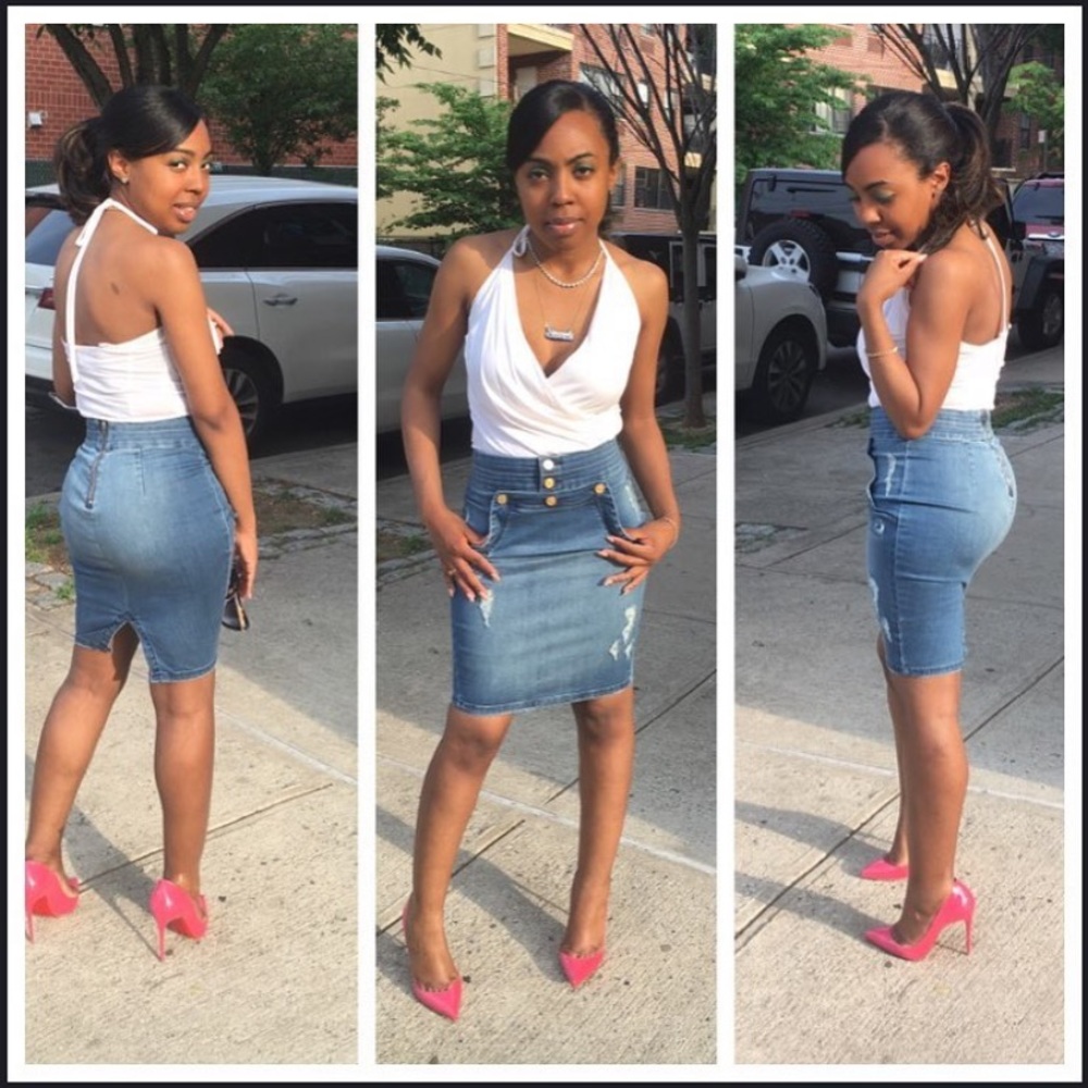Bebe destructed denim skirt